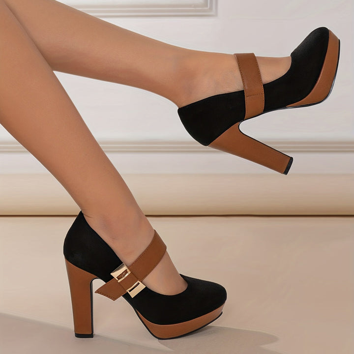 Elegant Ankle Boots with Comfortable Heel